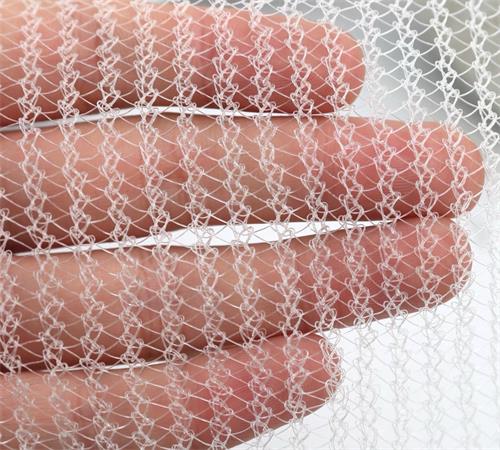 HDPE противградобијна мрежа за овошни дрвја, стабилизирана со ултравиолетови зраци